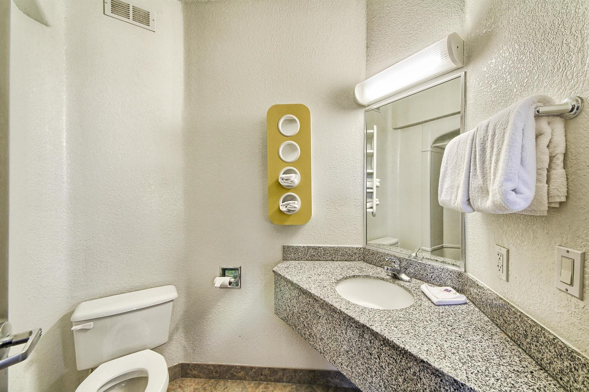 Motel 6-Mission, Tx Екстериор снимка