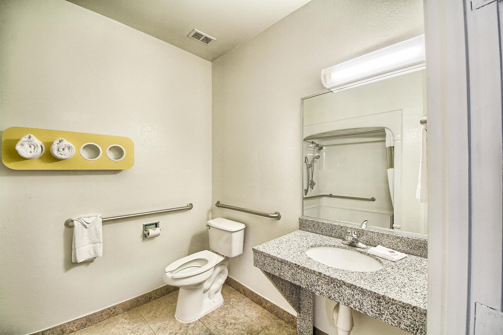 Motel 6-Mission, Tx Екстериор снимка