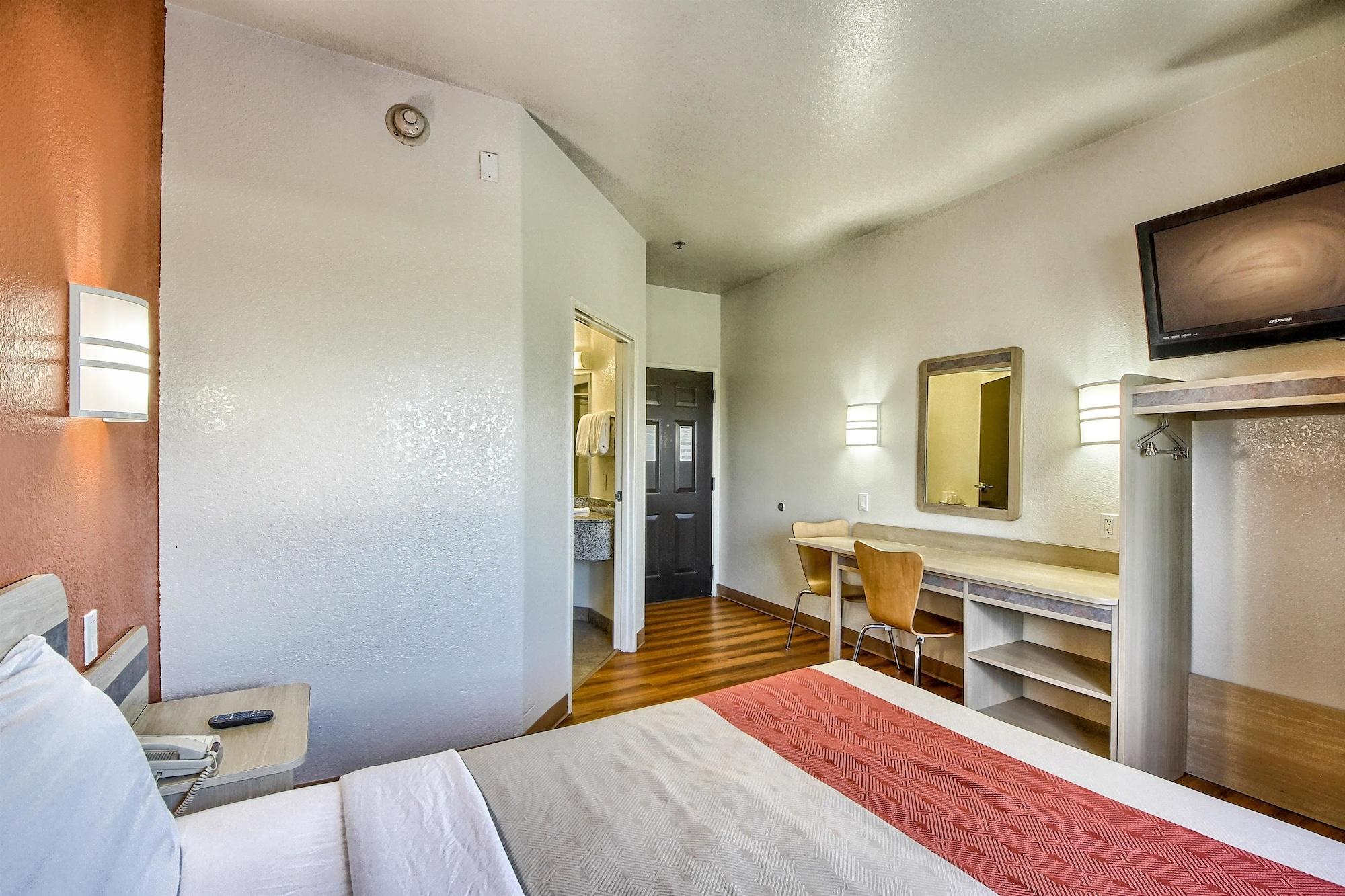 Motel 6-Mission, Tx Екстериор снимка